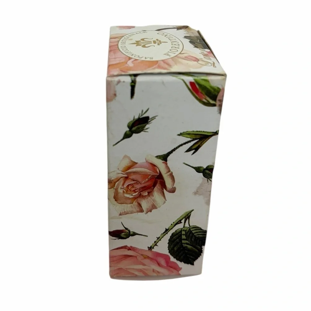 Florentine rose blossom